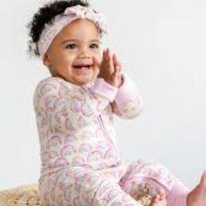 Little sleepies pastel rainbows zippy size 6-12months NEVER USED